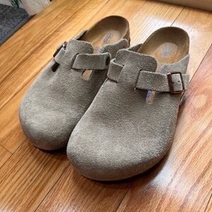 Birkenstock Boston Clogs - Taupe